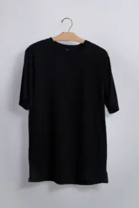 R101 black front.webp